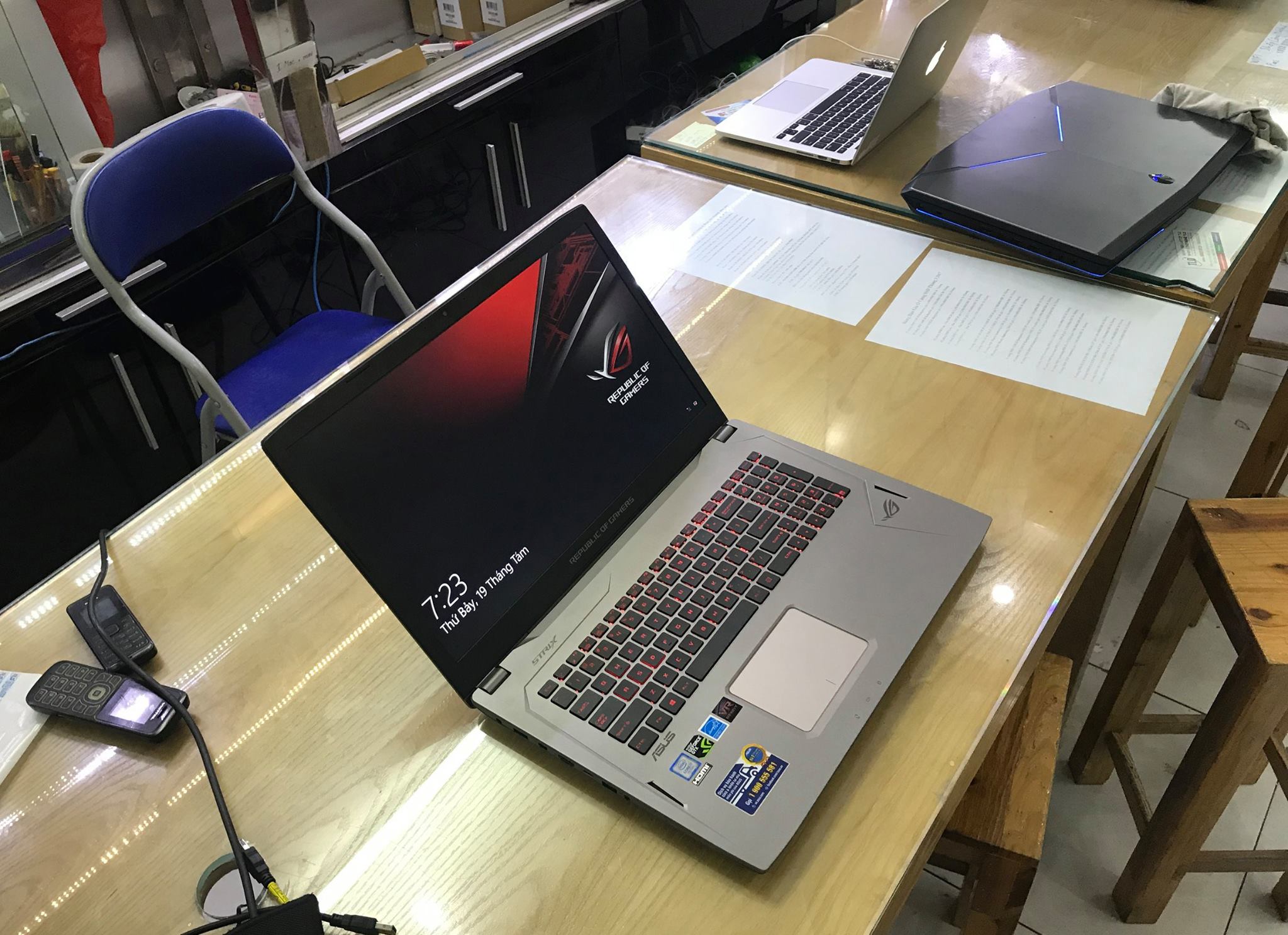 Laptop ASUS ROG Strix GL702VM-BA235-9.jpg